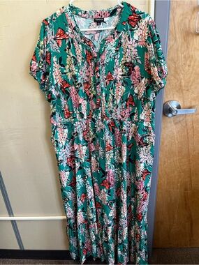 Torrid Green Floral & butterfly Maxi Dress